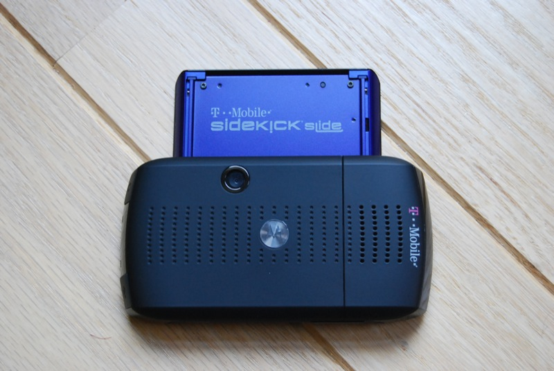 Illustration for article titled Sidekick Slide Slides Out of the Box